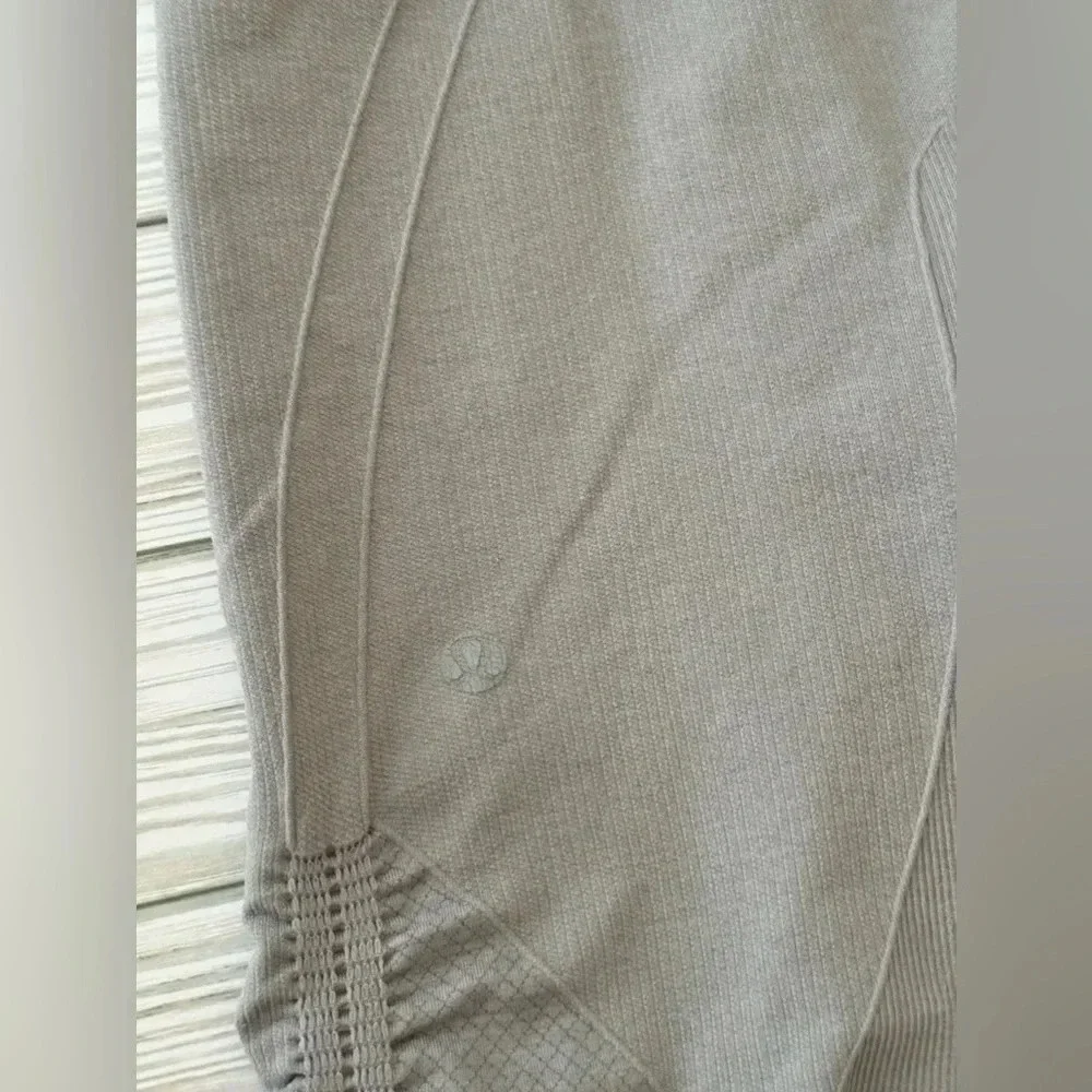 Lululemon | In The Flow Crop Leggings - Size 6
